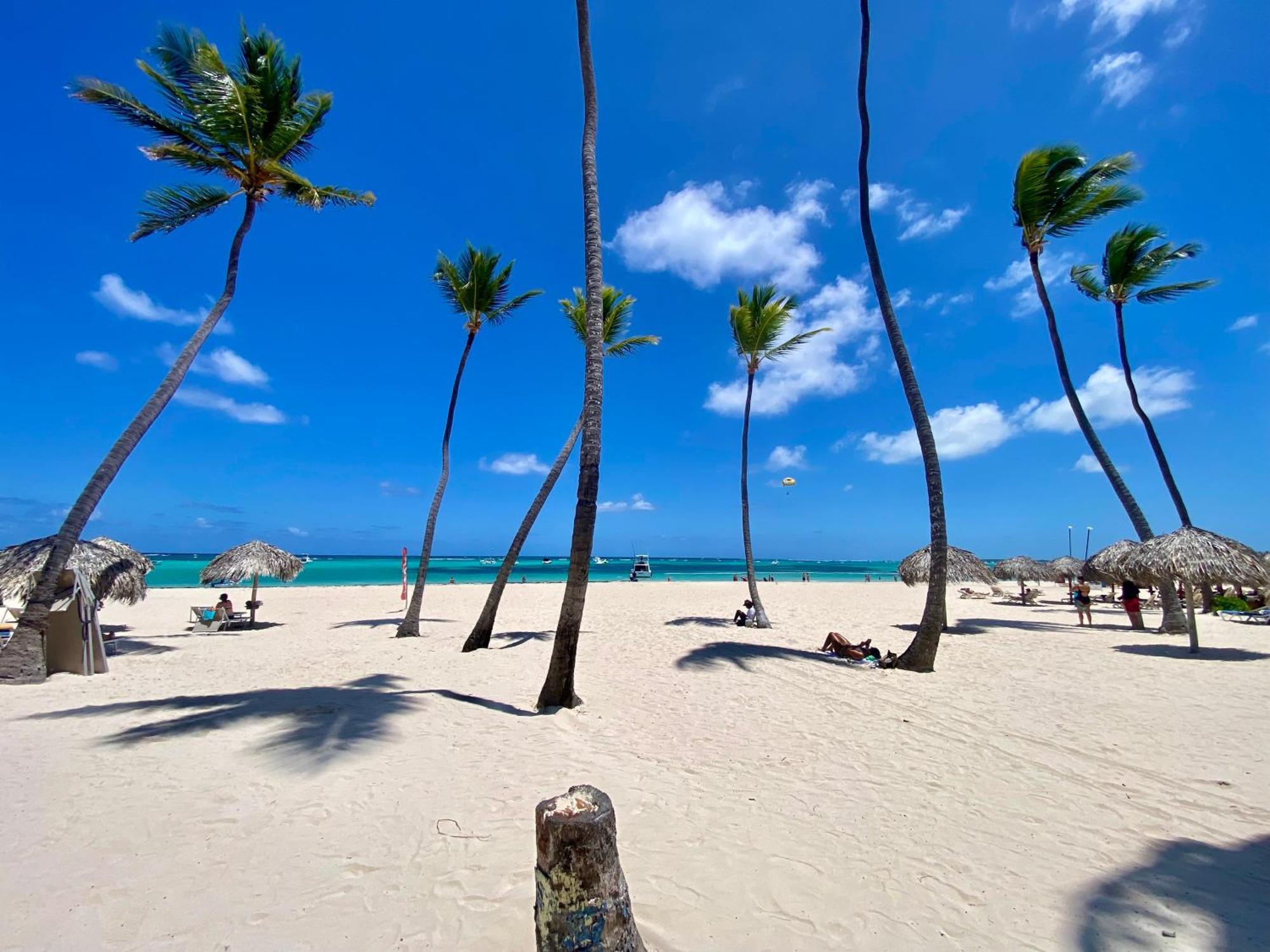 Madonna Pool Beach Los Corales Punta Cana Exterior foto