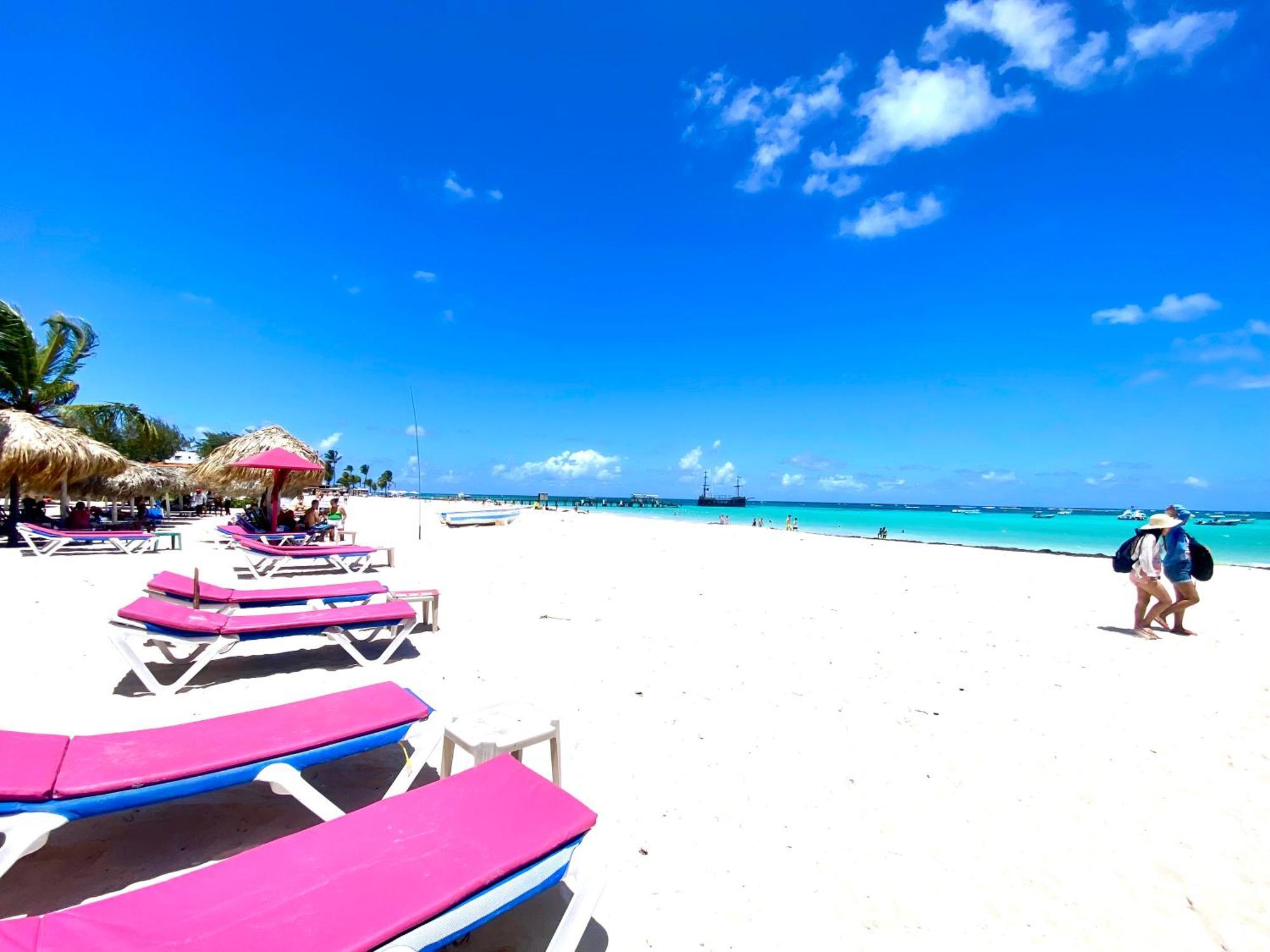 Madonna Pool Beach Los Corales Punta Cana Exterior foto